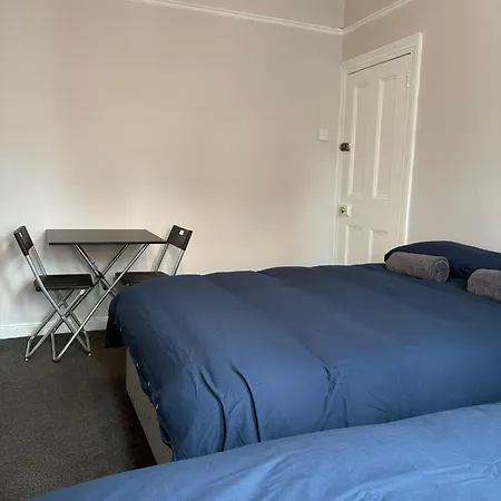 Guest house Superb Triple Near Croke Park - 5 *