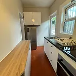 Superb Triple Near Croke Park - 5 Guest house *