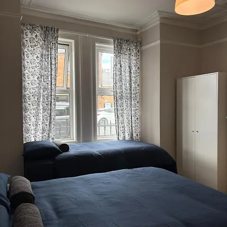 Superb Triple Near Croke Park - 5 Pensionat Dublin