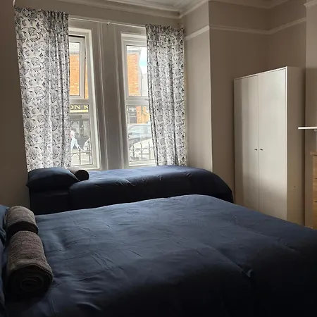 Superb Triple Near Croke Park - 5 *