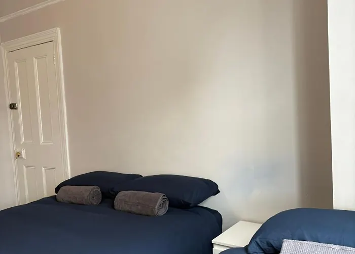 Superb Triple Near Croke Park - 5 *